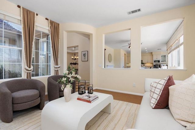 1589 Corte Orchidia, Carlsbad, CA 92011