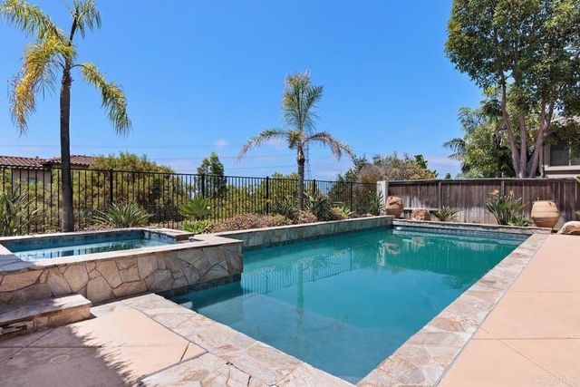 1589 Corte Orchidia, Carlsbad, CA 92011