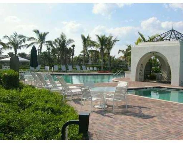 9829 Scribner Lane, Wellington, FL 33414