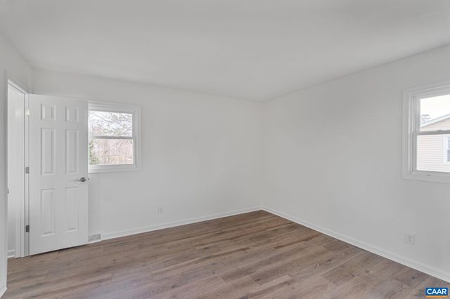 115 DEERWOOD DR, Charlottesville, VA 22911