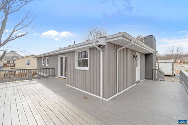 115 DEERWOOD DR, Charlottesville, VA 22911