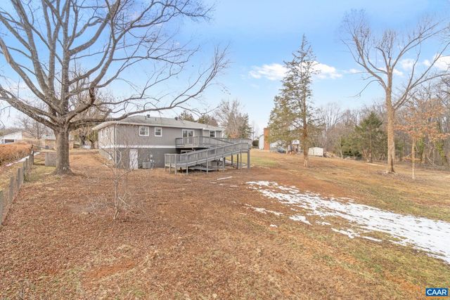 115 DEERWOOD DR, Charlottesville, VA 22911