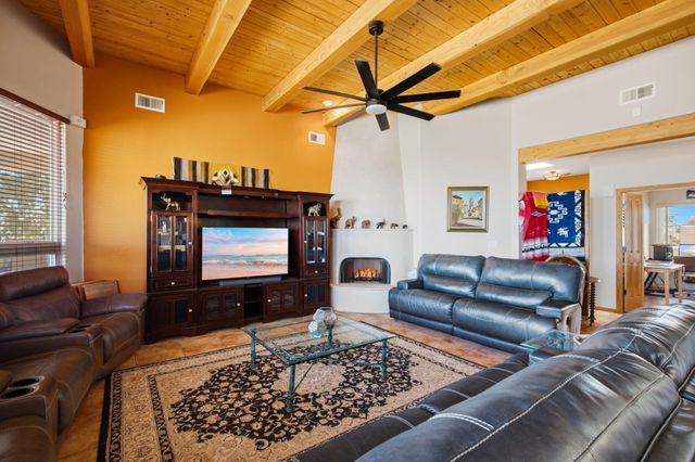 1716 Shoshone Trail NE, Rio Rancho, NM 87144