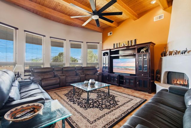 1716 Shoshone Trail NE, Rio Rancho, NM 87144