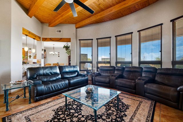 1716 Shoshone Trail NE, Rio Rancho, NM 87144