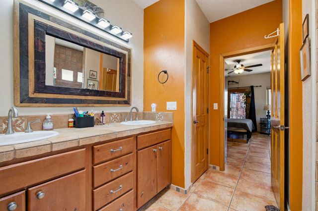 1716 Shoshone Trail NE, Rio Rancho, NM 87144