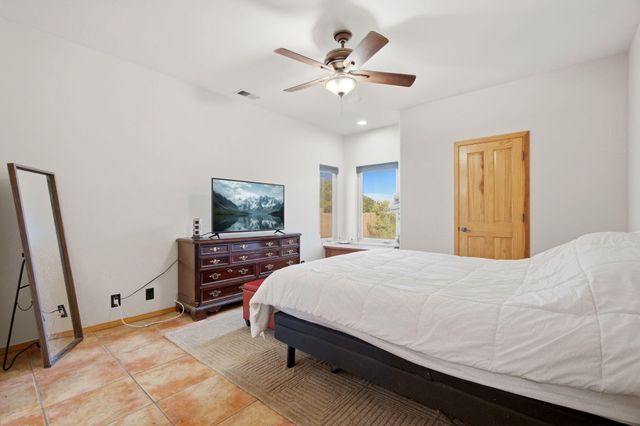 1716 Shoshone Trail NE, Rio Rancho, NM 87144