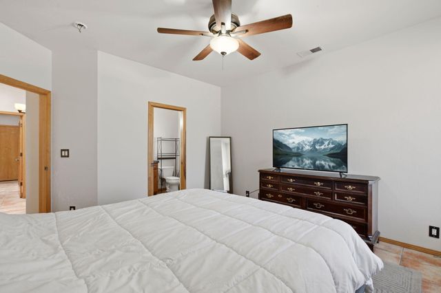 1716 Shoshone Trail NE, Rio Rancho, NM 87144