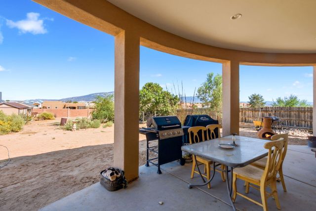 1716 Shoshone Trail NE, Rio Rancho, NM 87144