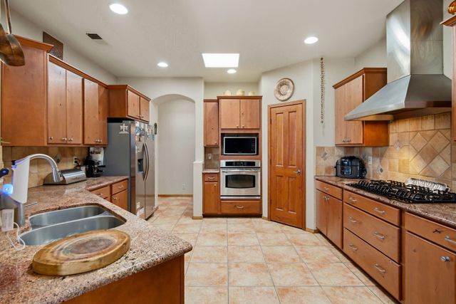 1716 Shoshone Trail NE, Rio Rancho, NM 87144