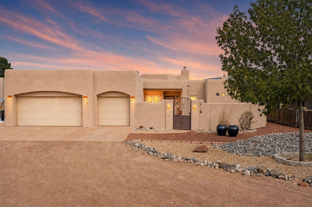 1716 Shoshone Trail NE, Rio Rancho, NM 87144