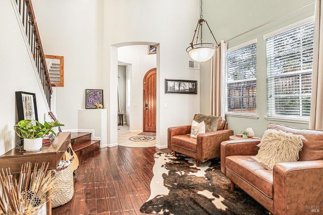 2167 Linwood Ave, Santa Rosa, CA 95404