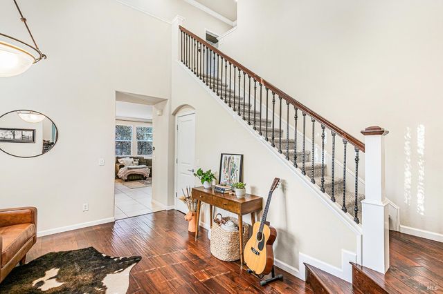 2167 Linwood Ave, Santa Rosa, CA 95404