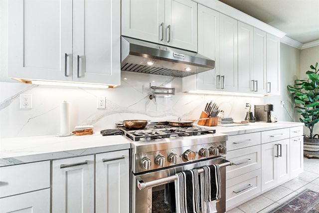 2167 Linwood Ave, Santa Rosa, CA 95404