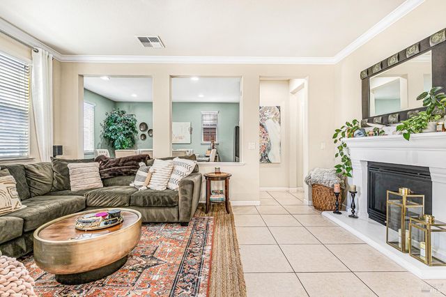 2167 Linwood Ave, Santa Rosa, CA 95404