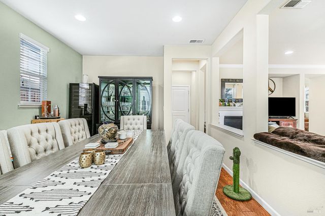 2167 Linwood Ave, Santa Rosa, CA 95404