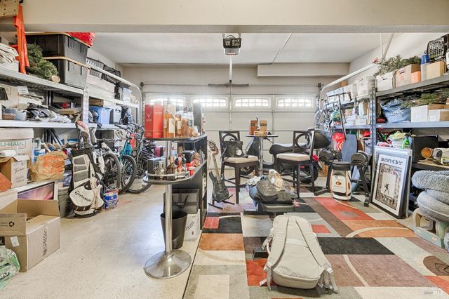 2167 Linwood Ave, Santa Rosa, CA 95404