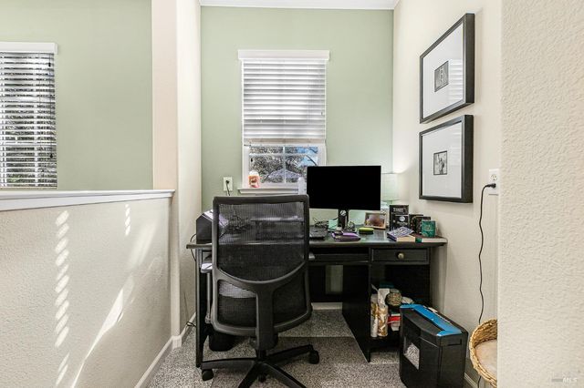 2167 Linwood Ave, Santa Rosa, CA 95404