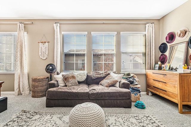 2167 Linwood Ave, Santa Rosa, CA 95404