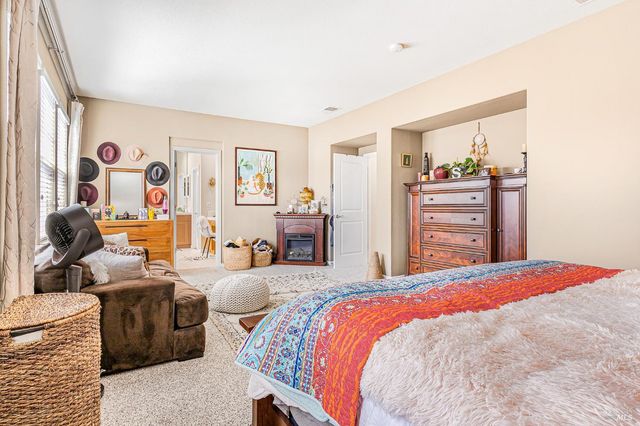 2167 Linwood Ave, Santa Rosa, CA 95404