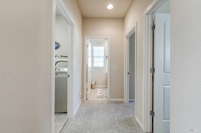 2167 Linwood Ave, Santa Rosa, CA 95404