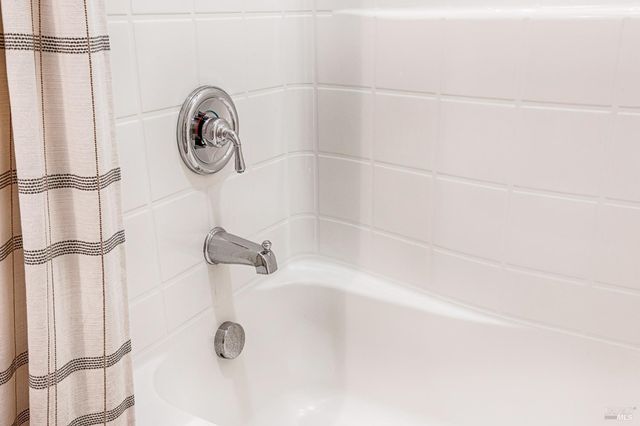 2167 Linwood Ave, Santa Rosa, CA 95404