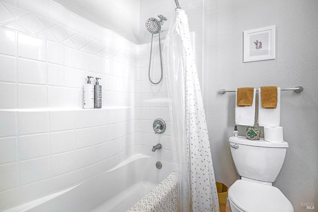 2167 Linwood Ave, Santa Rosa, CA 95404