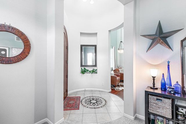 2167 Linwood Ave, Santa Rosa, CA 95404