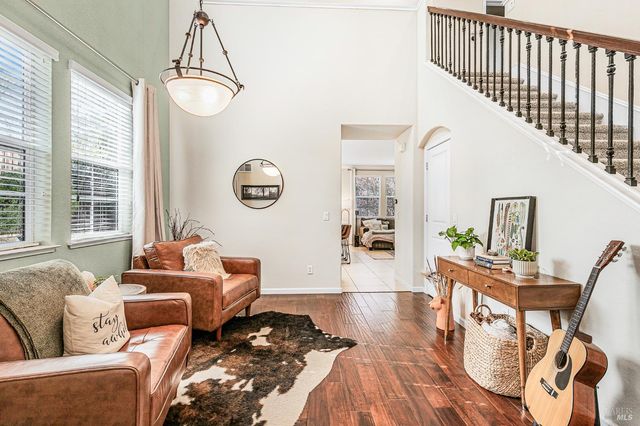 2167 Linwood Ave, Santa Rosa, CA 95404