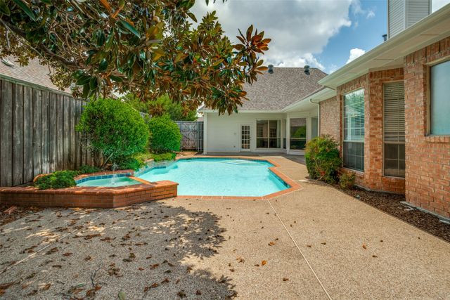2417 Redfield Drive, Plano, TX 75025