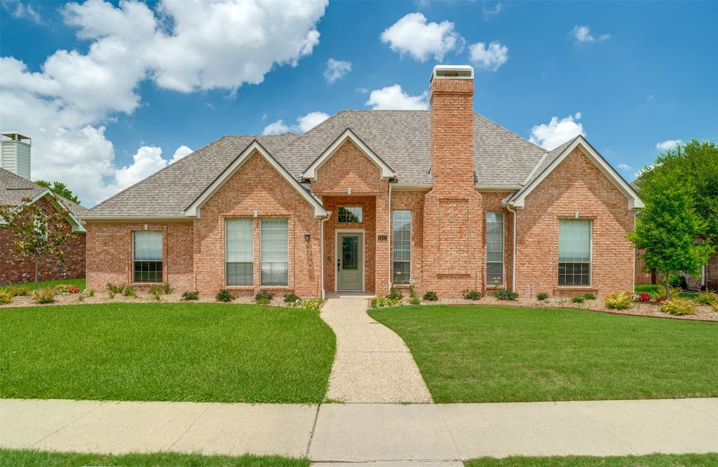 2417 Redfield Drive, Plano, TX 75025