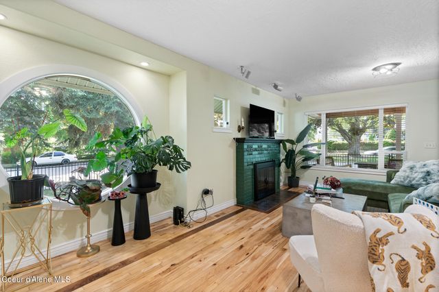 702 N Government WAY, Coeur D'alene, ID 83814