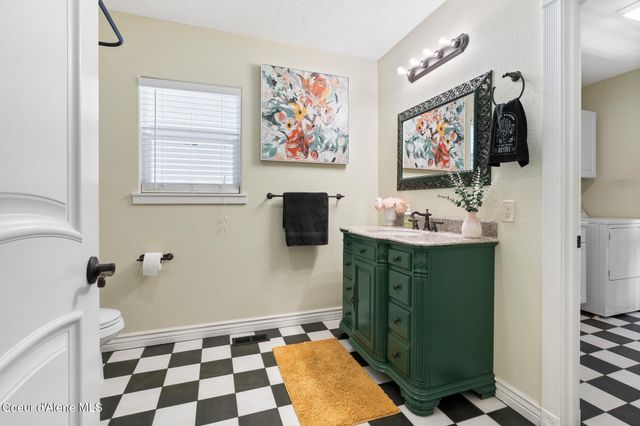 702 N Government WAY, Coeur D'alene, ID 83814