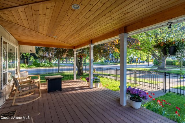 702 N Government WAY, Coeur D'alene, ID 83814