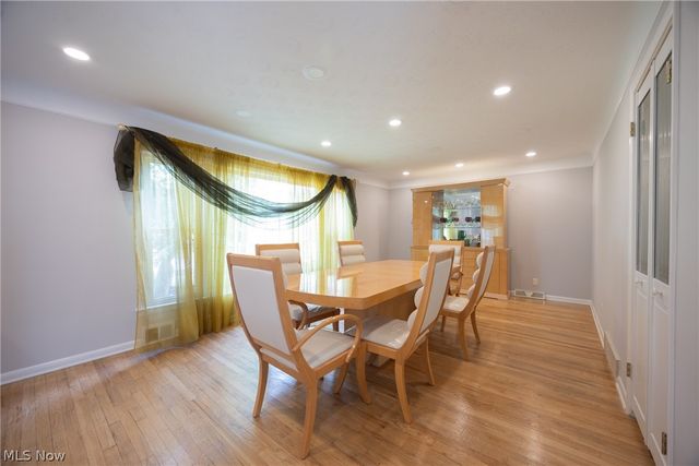1668 Chelmsford, Mayfield Heights, OH 44124