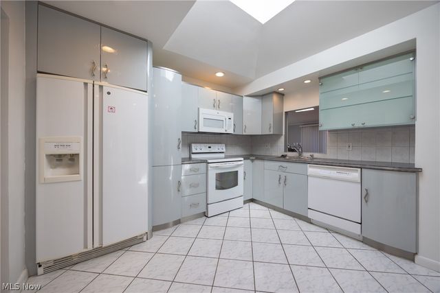 1668 Chelmsford, Mayfield Heights, OH 44124