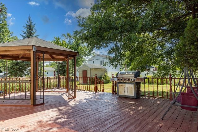 1668 Chelmsford, Mayfield Heights, OH 44124