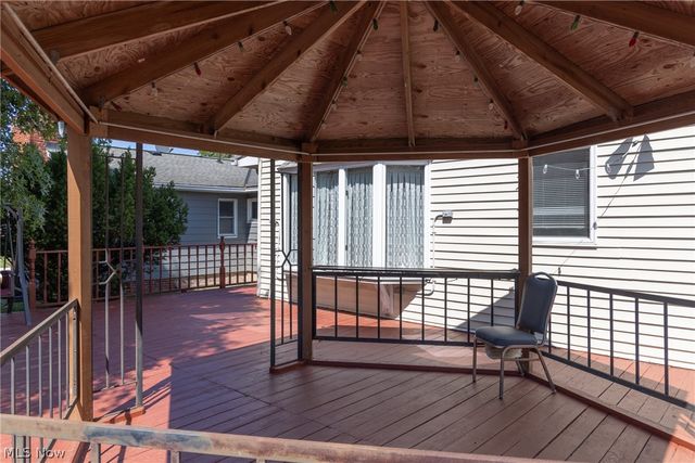 1668 Chelmsford, Mayfield Heights, OH 44124