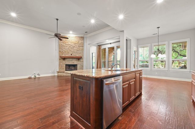 1003 Lucinda TER, Georgetown, TX 78628