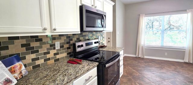 1591 County Road 320, Floresville, TX 78114