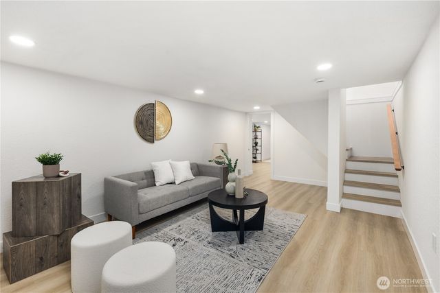 1717 NE Edmonds Ave, Renton, WA 98056