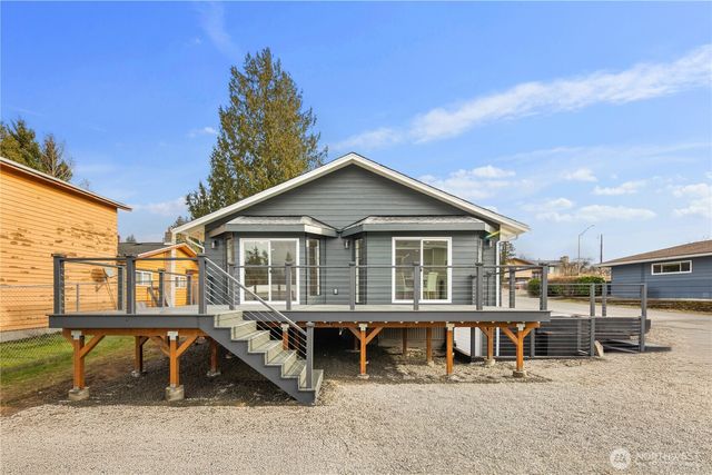 1717 NE Edmonds Ave, Renton, WA 98056