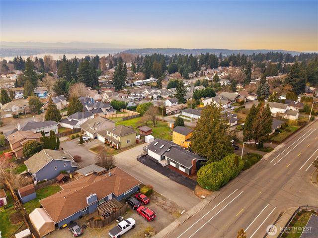 1717 NE Edmonds Ave, Renton, WA 98056