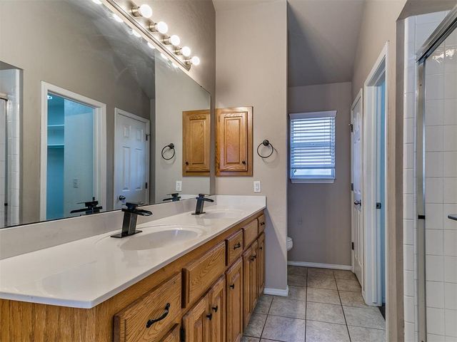 9908 NW 137th Street, Yukon, OK 73099