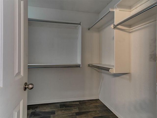 9908 NW 137th Street, Yukon, OK 73099