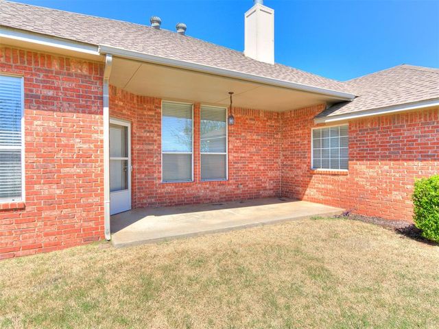 9908 NW 137th Street, Yukon, OK 73099
