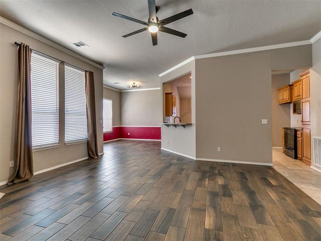 9908 NW 137th Street, Yukon, OK 73099