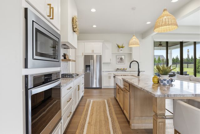 3000 Ora Ln, Spring Hill, TN 37174