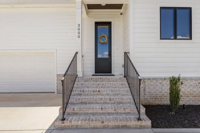 3000 Ora Ln, Spring Hill, TN 37174