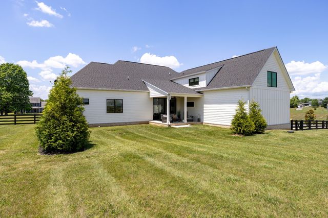 3000 Ora Ln, Spring Hill, TN 37174